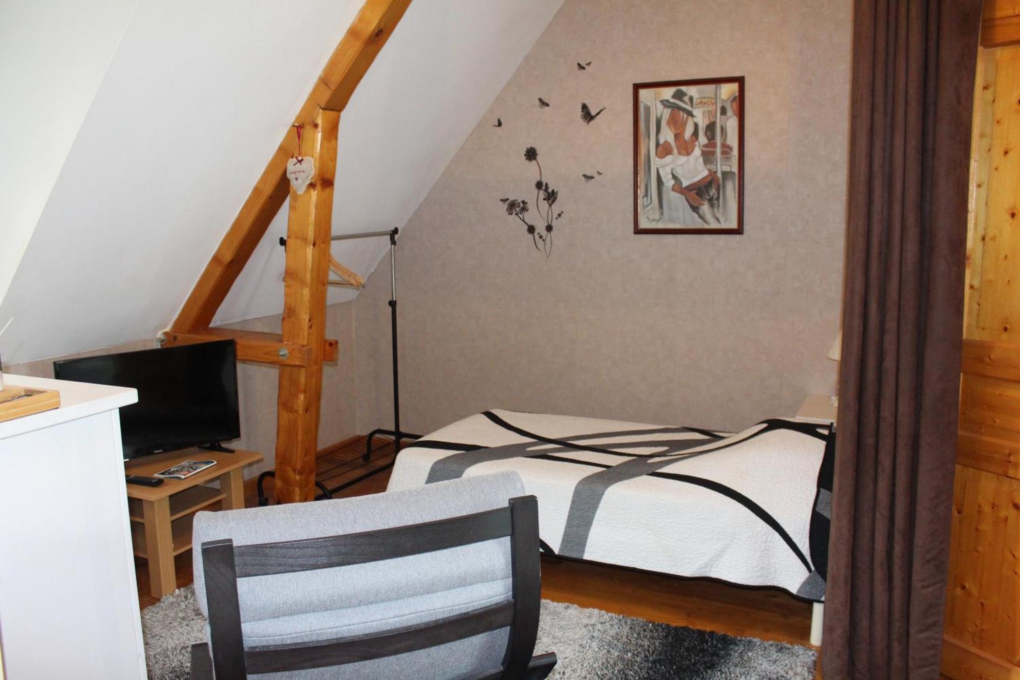 B&B Devalpierre Adult Only Glanville Eksteriør billede